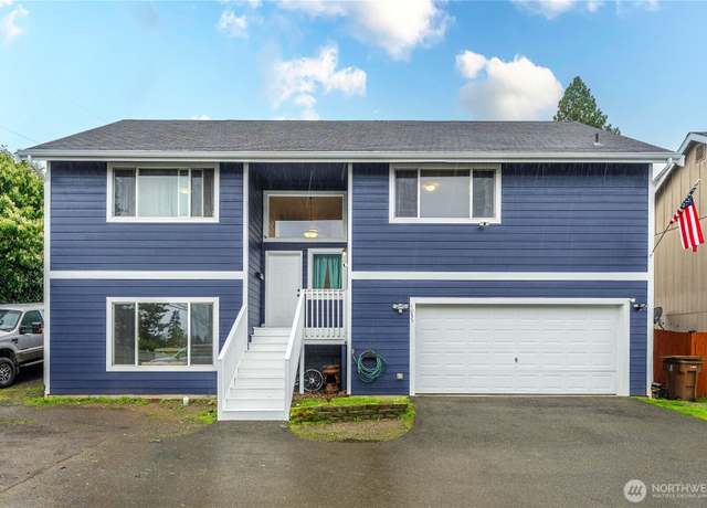 Property at 4035 E I St, Tacoma, WA 98404, 3 beds, 3 baths