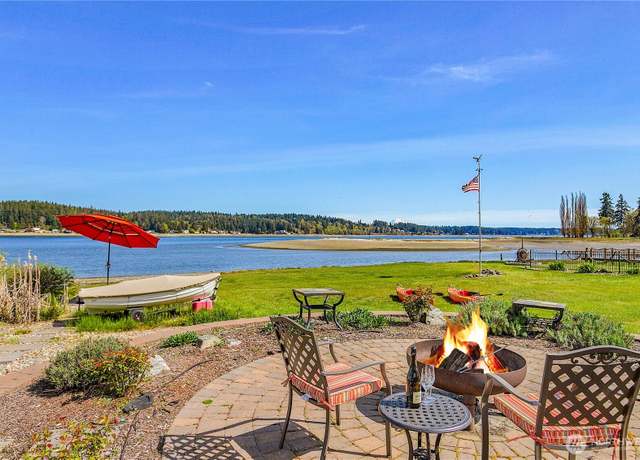 Property at 7530 E Grapeview Loop Rd, Allyn, WA 98524, 3 beds, 2 baths