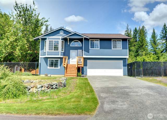 Property at 302 N Park Dr, Sultan, WA 98294, 4 beds, 3 baths