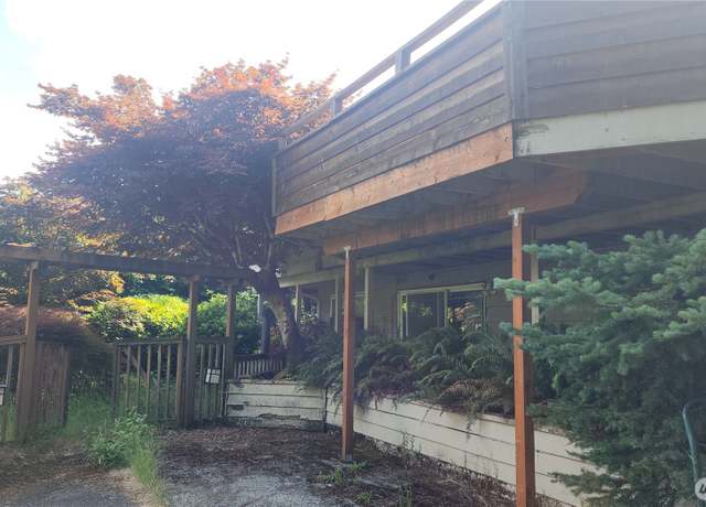 Property at 2803 171st Ave SE, Bellevue, WA 98008, 3 beds, 2 baths