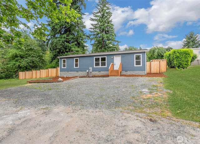 Property at 15807 78th Avenue Ct E, Puyallup, WA 98375, 3 beds, 2 baths