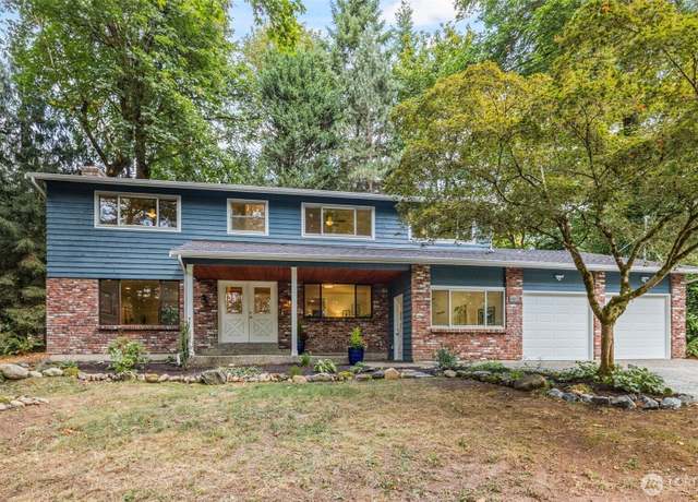Property at 18112 NE 191st St, Woodinville, WA 98077, 4 beds, 2.5 baths