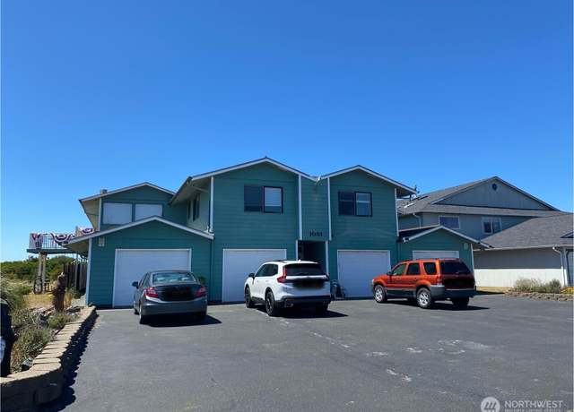 Property at 1051 Ocean Shores Blvd SW Unit 1B, Ocean Shores, WA 98569, 3 beds, 2 baths