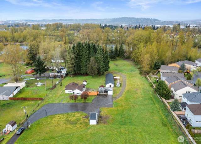 Property at 3829 60th Ave E, Fife, WA 98424, 3 beds, 1 bath