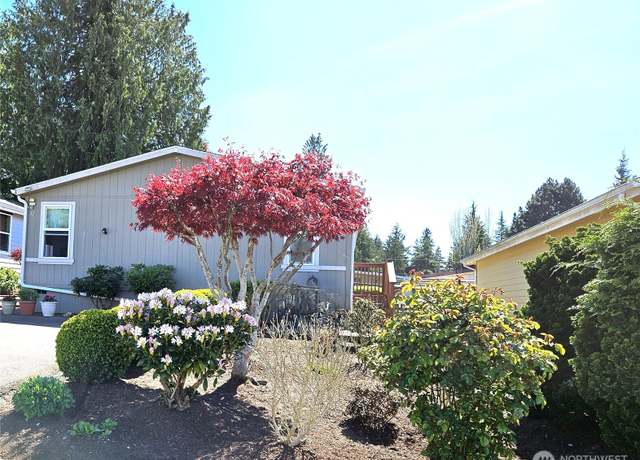 Property at 17408 44th Ave W #32, Lynnwood, WA 98037, 3 beds, 2 baths