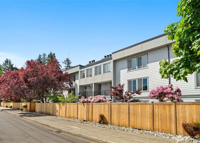 Property at 13717 Linden Ave N #210, Seattle, WA 98133, 1 bed, 1 bath