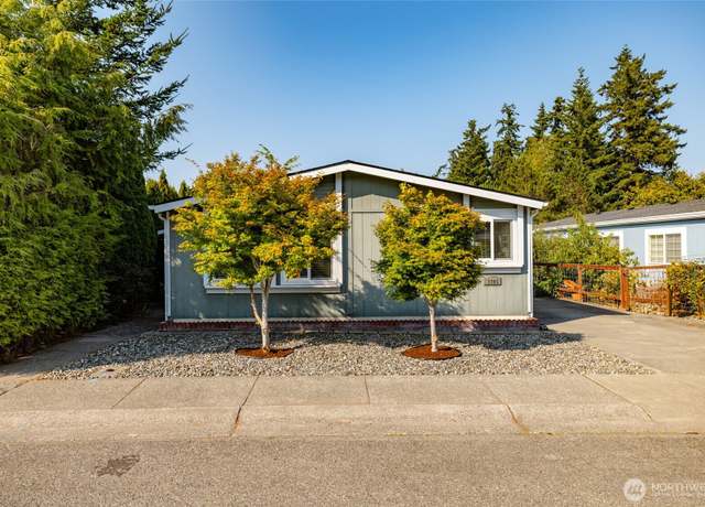 Property at 2306 Vista Ln, Anacortes, WA 98221, 3 beds, 2 baths