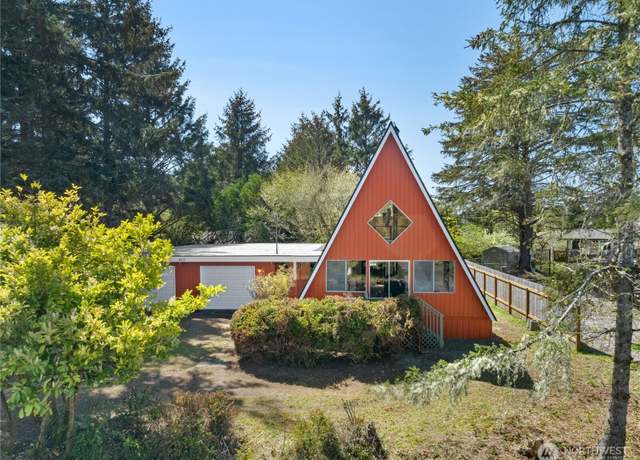 Property at 435 Lotloh St SE, Ocean Shores, WA 98569, 1 bed, 1 bath