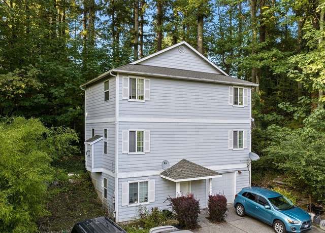 Property at 16400 44th Ave W, Lynnwood, WA 98037, 3 beds, 3 baths