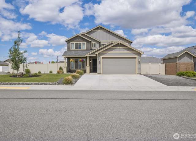 Property at 301 K St NE, Quincy, WA 98848, 4 beds, 2.5 baths