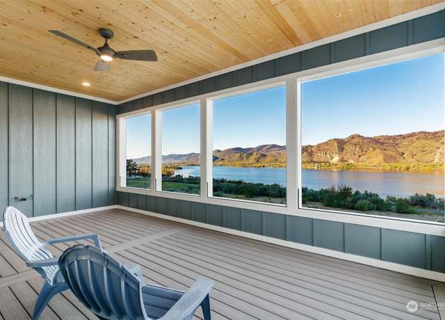 Property at 211 Village Way, Oroville, WA 98844, 4 beds, 3.5 baths