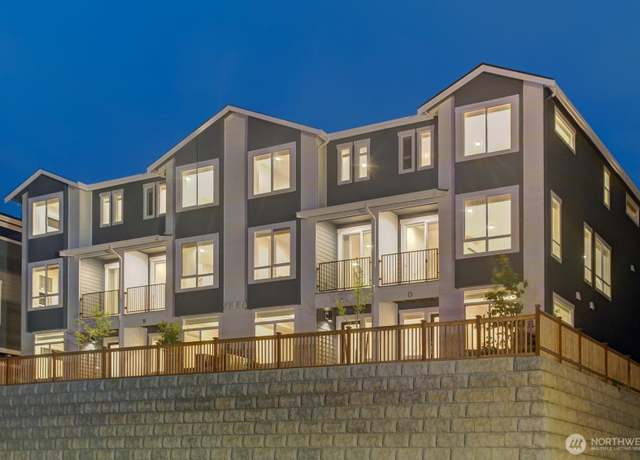 Property at 3620 W Mukilteo Blvd Unit B, Everett, WA 98203, 3 beds, 3 baths