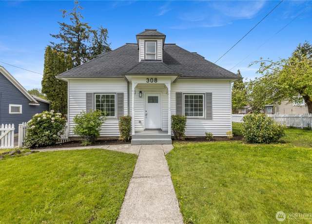 Property at 308 Avenue I, Snohomish, WA 98290, 4 beds, 3 baths