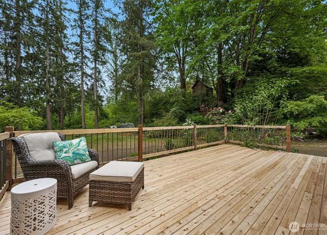 Property at 24625 148th Ave SE, Kent, WA 98042, 4 beds, 1.5 baths