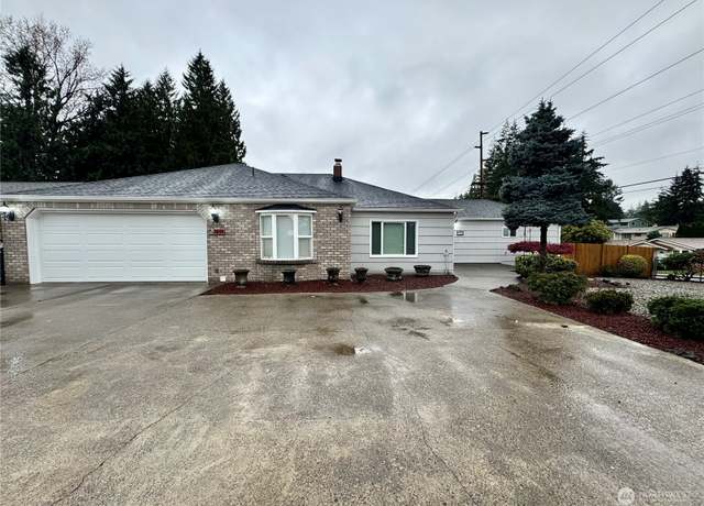 Property at 181 Alpha Dr, Longview, WA 98632, 3 beds, 1.5 baths