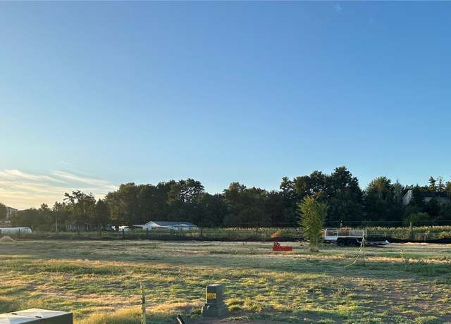 Property at 421 SW 12 St, College Place, WA 99324