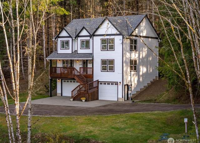 Property at 335 Hillsdale Dr, Woodland, WA 98674, 3 beds, 2.5 baths