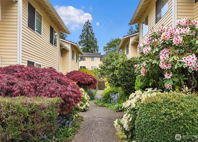 Property at 10020 NE 120th St Unit C3, Kirkland, WA 98034, 2 beds, 1.5 baths
