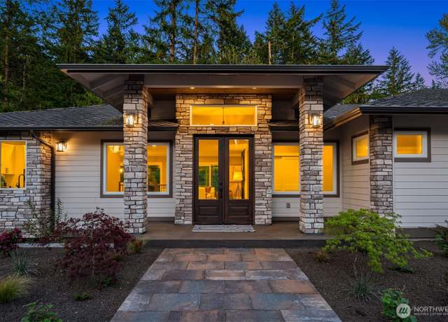 Property at 12009 SE 81st Ln, Newcastle, WA 98056, 3 beds, 2.5 baths