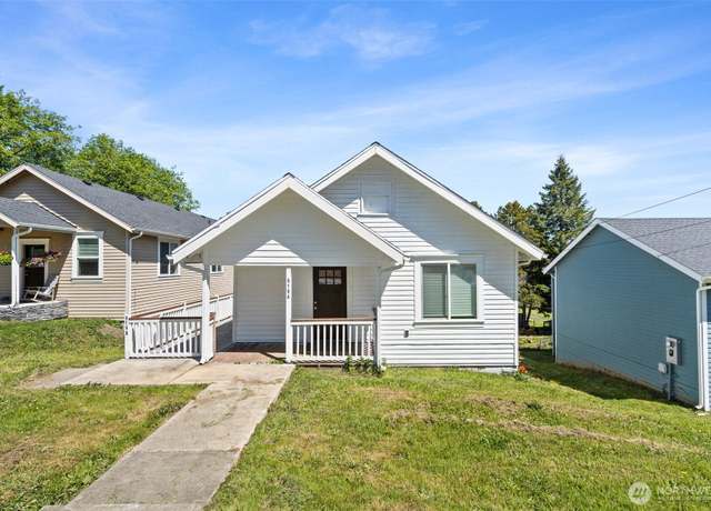 Property at 919 Barnhart St, Raymond, WA 98577, 4 beds, 3 baths
