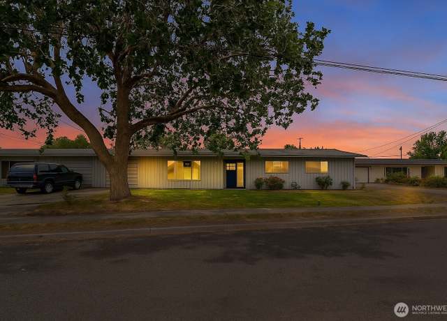 Property at 9023 McConnell Dr Unit B, Moses Lake, WA 98837, 3 beds, 1.5 baths