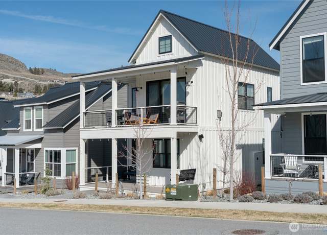 Property at 117 Bluebell Ln, Chelan, WA 98816, 2 beds, 3.5 baths