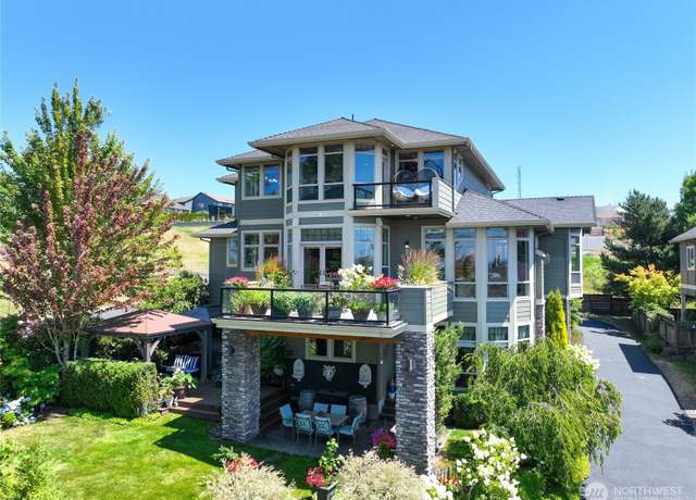 Property at 1672 NW Juneau Ct, Camas, WA 98607, 4 beds, 3.5 baths