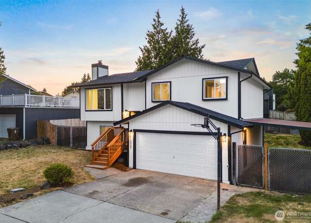 Property at 1007 Norpoint NE, Tacoma, WA 98422, 4 beds, 2 baths