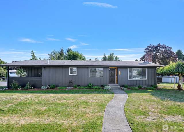 Property at 707 C St, Blaine, WA 98230, 3 beds, 1 bath
