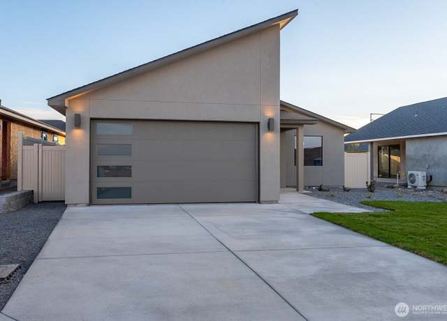 Property at 1197 9th Ave NE, Ephrata, WA 98823, 3 beds, 2 baths