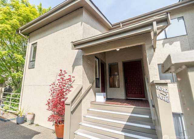 Property at 6644 Park Point Way NE Unit D-210, Seattle, WA 98115, 1 bed, 1.5 baths