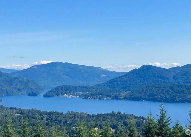 Property at 8 Academy Highlands, Bellingham, WA 98226