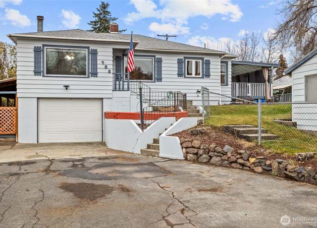 Property at 700 W Pear Ave, Selah, WA 98942, 3 beds, 2 baths