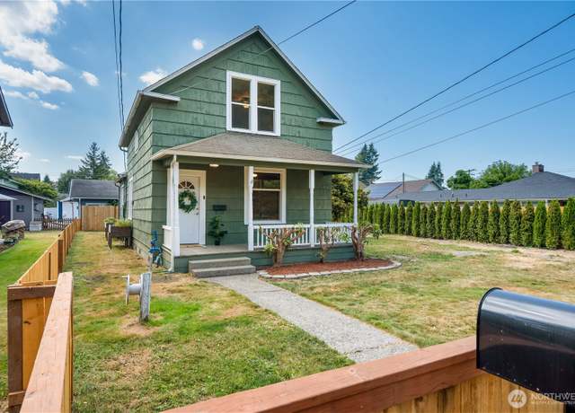 Property at 322 S Ferry Ave, Monroe, WA 98272, 4 beds, 1 bath