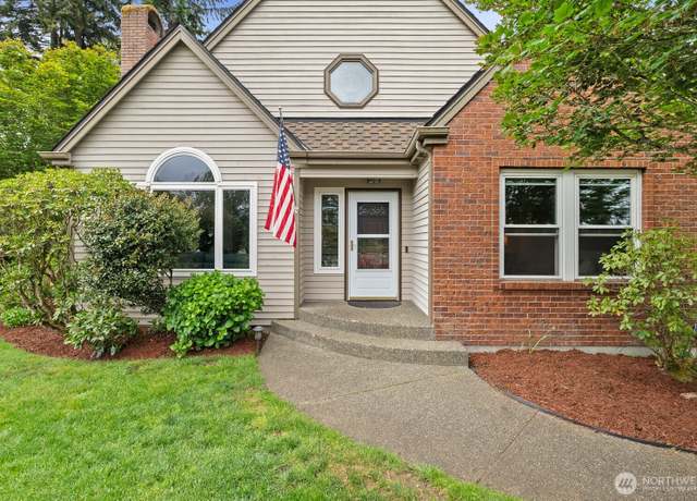 Property at 5712 48th St W, University Place, WA 98467, 3 beds, 2.5 baths