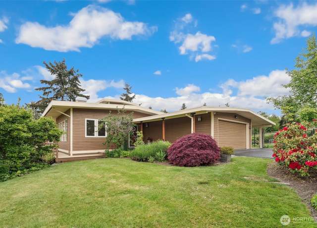 Property at 1148 Westmoor Pl, Camano Island, WA 98282, 2 beds, 2.5 baths