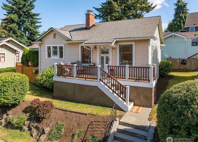 Property at 6806 Woodlawn Ave NE, Seattle, WA 98115, 4 beds, 1 bath