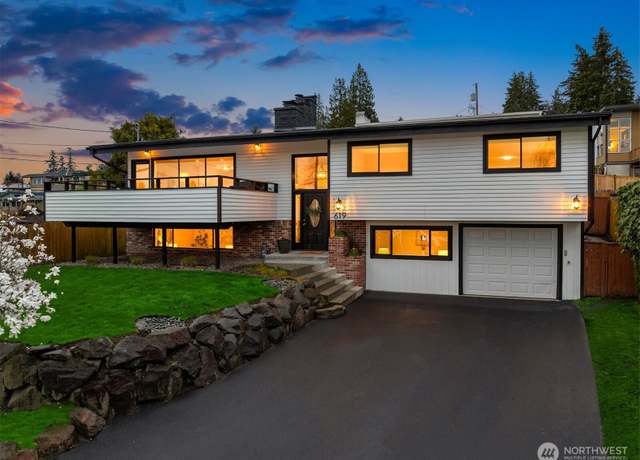 Property at 619 8th Ave S, Edmonds, WA 98020, 3 beds, 3 baths