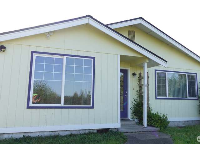 Property at 4020 E K St, Tacoma, WA 98404, 4 beds, 1 bath