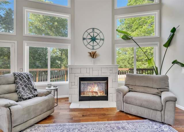 Property at 521 E Enchantment Dr, Union, WA 98592, 3 beds, 3 baths
