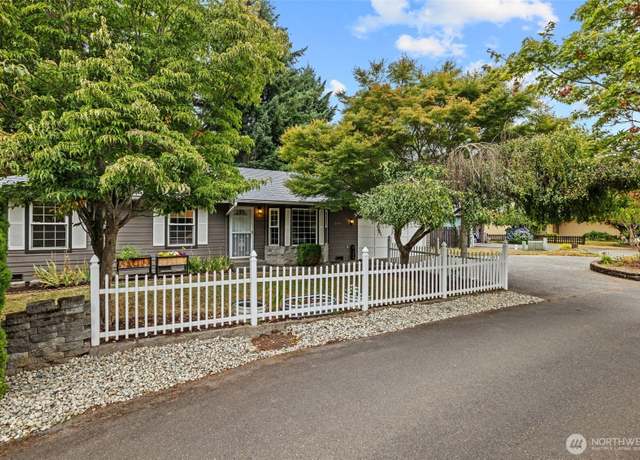 Property at 6209 72nd St NE, Marysville, WA 98270, 3 beds, 2 baths
