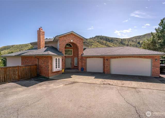 Property at 2035 #2 Canyon Rd, Wenatchee, WA 98801, 4 beds, 2.5 baths