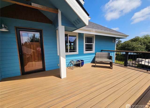 Property at 142 Sea Breeze Loop SE, Ocean Shores, WA 98569, 4 beds, 3 baths