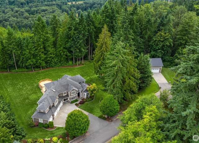 Property at 14619 196th Ave SE, Renton, WA 98059, 4 beds, 3.5 baths