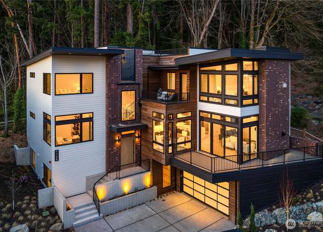 Property at 7128 NE 119th Ln, Kirkland, WA 98034, 4 beds, 4 baths