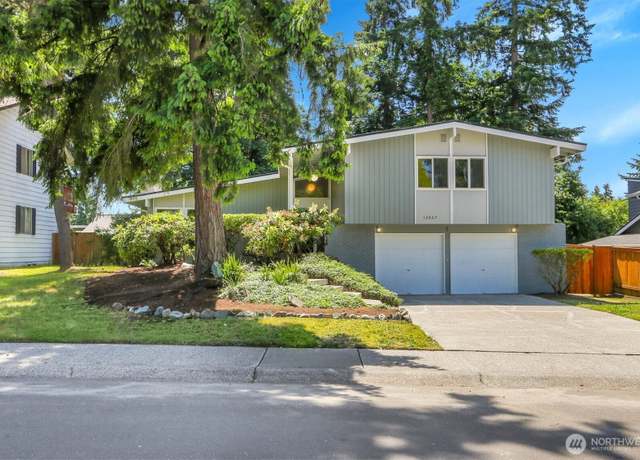 Property at 12427 NE 141st Way, Kirkland, WA 98034, 4 beds, 2.5 baths