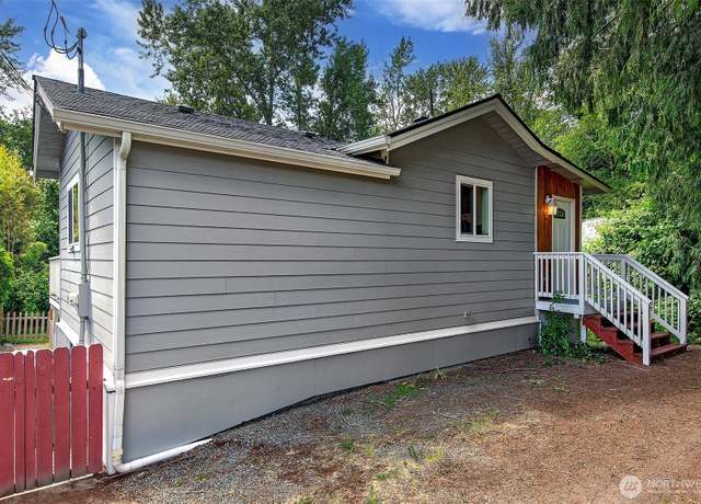 Property at 8430 34th Ave S, Seattle, WA 98118, 2 beds, 2 baths