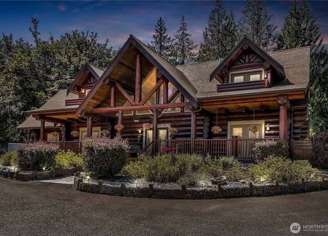 Property at 19219 SE 299th Pl, Kent, WA 98042, 4 beds, 3 baths