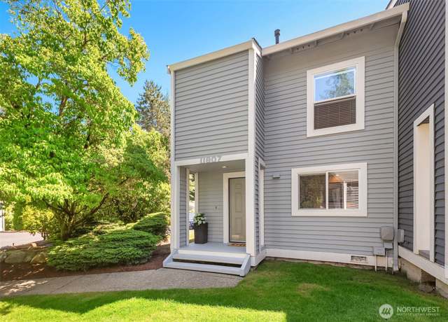 Property at 11807 NE 105th Ct, Kirkland, WA 98033, 1 bed, 1.5 baths