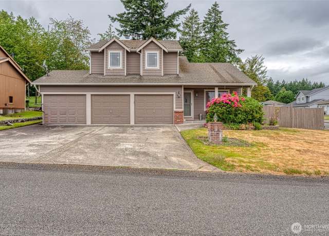 Property at 18208 12th Avenue Ct E, Spanaway, WA 98387, 3 beds, 2.5 baths